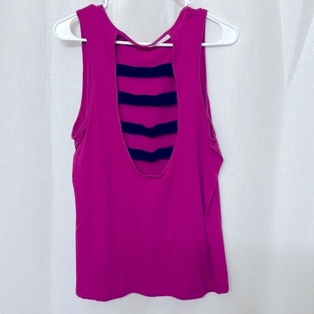Victoria Sport Tank - Picture 2 of 3